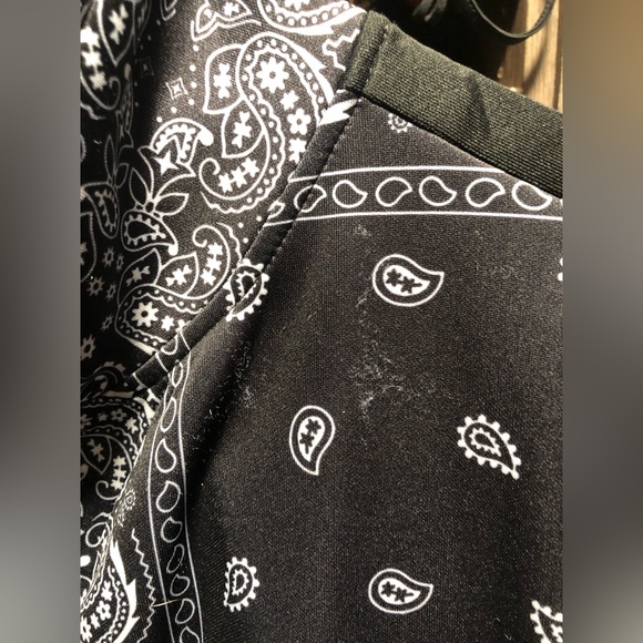 Forever 21 Rebel Minds bandana print tracksuit Sz Large Rebel red / black - Picture 10 of 16